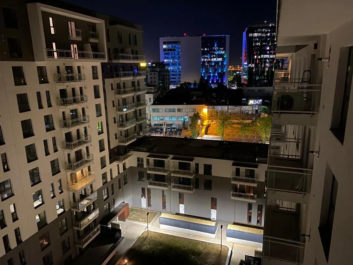 Green Apartments 109-7 With Roof Top View Bucharest